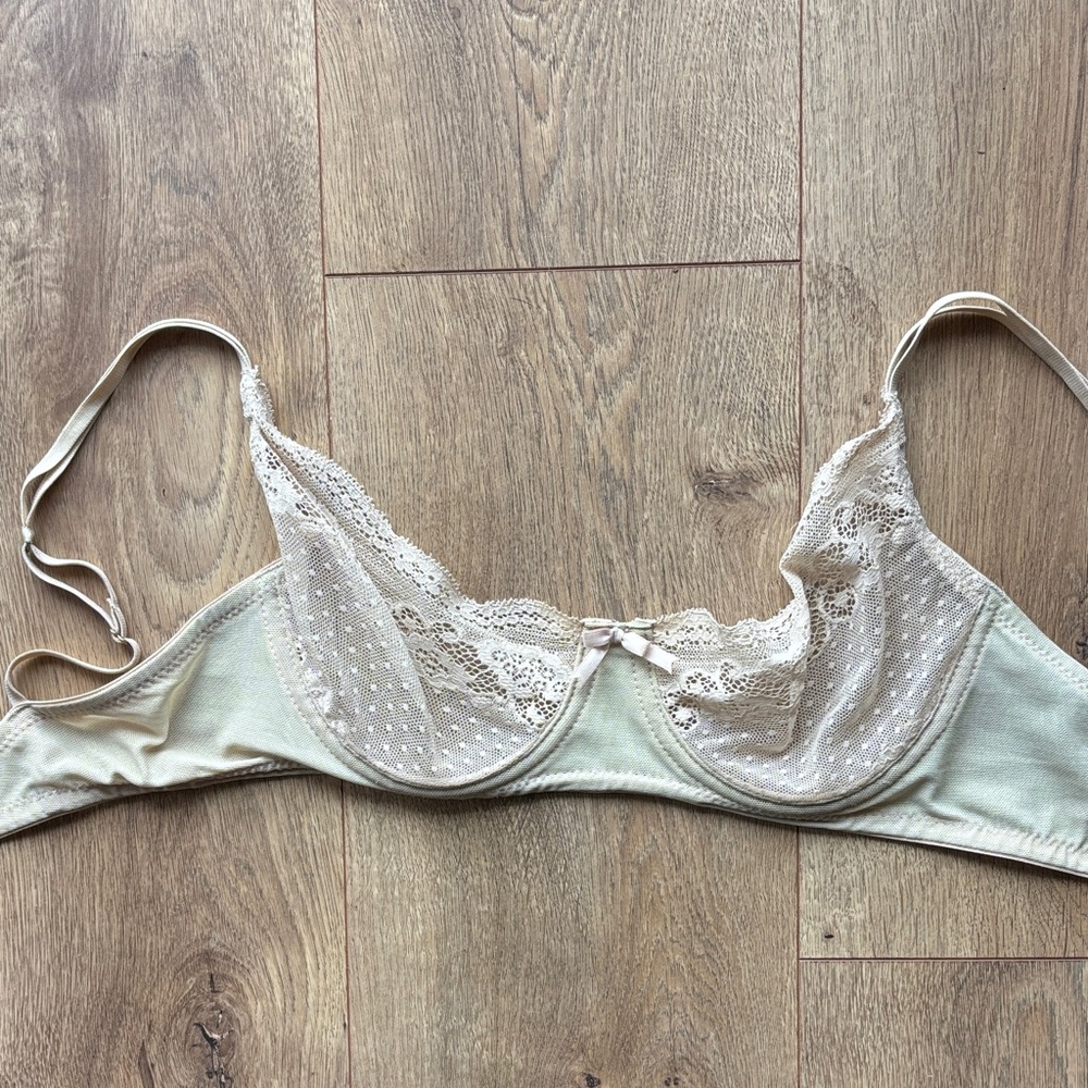 Eberjey unlined  Lace Bra in Nude 34C